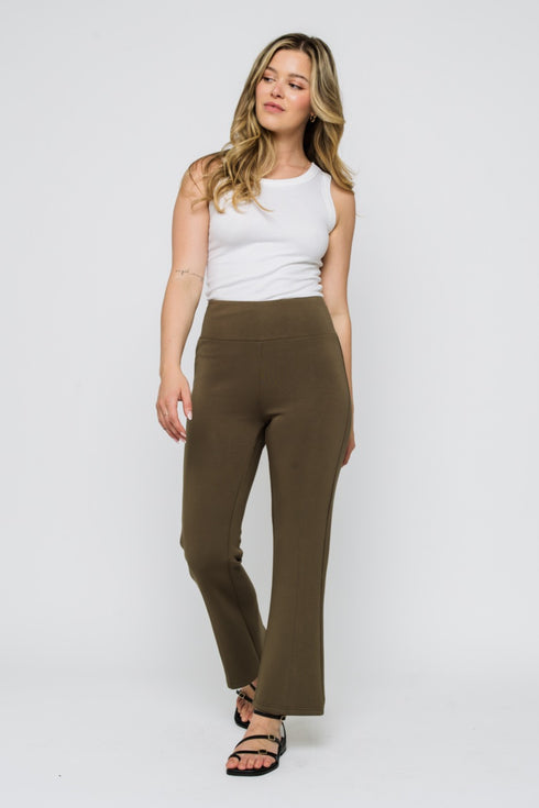 Allie-Kick Crop Flare